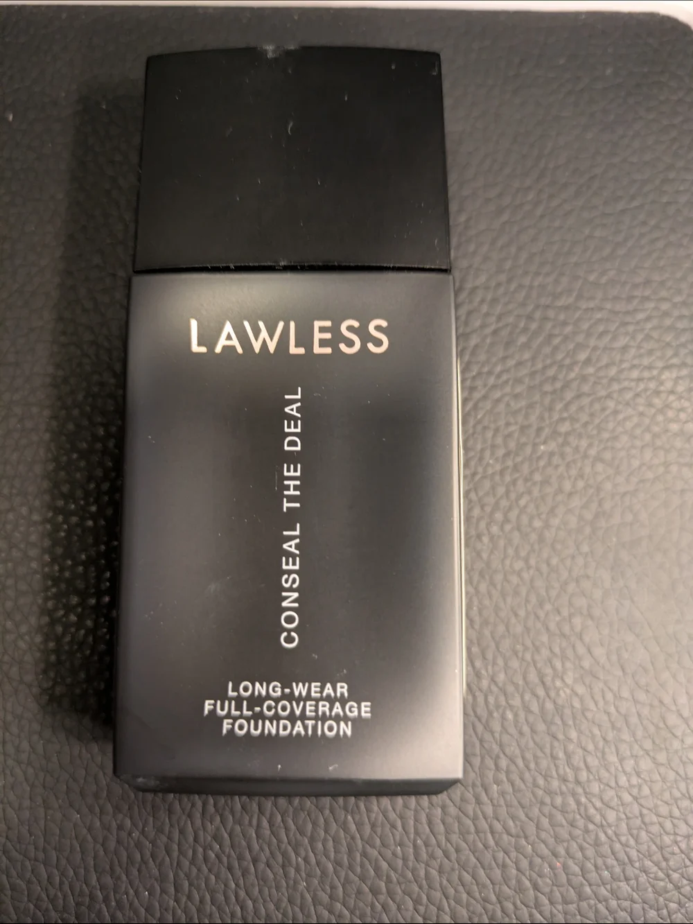 Lawless Conceal The Deal Long-Wear Full-Coverage Foundation - Sunshine